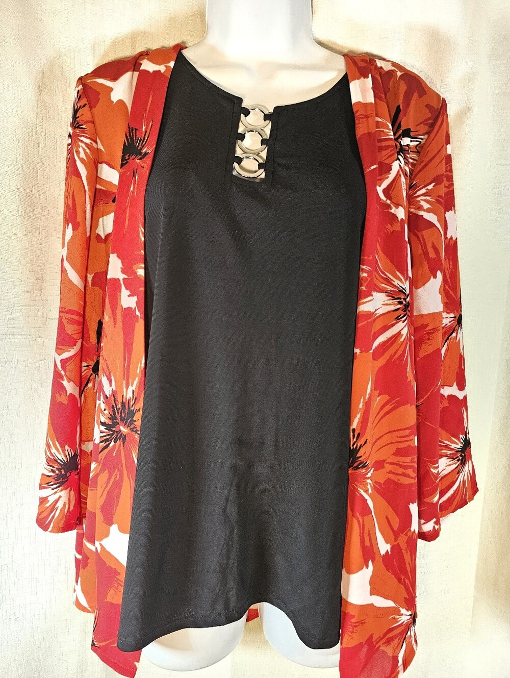 2/$20 Ava & Grace L Black Shell Top with Red and Orange Floral Kimono